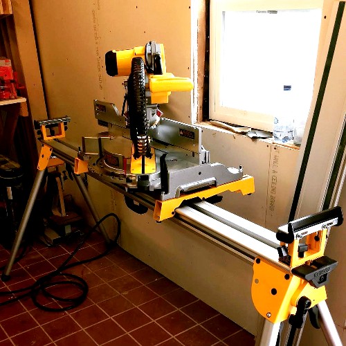 Sliding Miter Saw